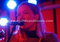 Julia Jacklin Hamburg Molotow 2017 by Gérard Otremba