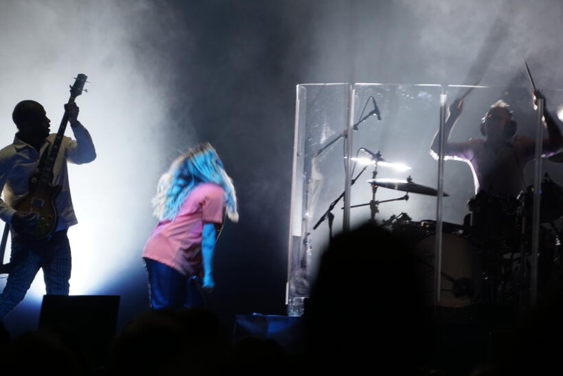 Alanis Morissette live Hamburg 2022 Barclays Arena by Gérard Otremba for Sounds & Books