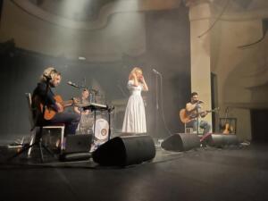 Maya Hawke live Berlin 2023 Metropol by Werner Herpell Sounds & Books