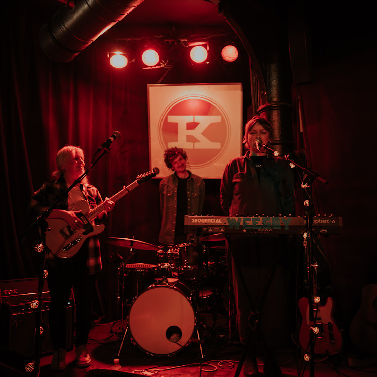 Weesby live Hamburg 2023 Knust by Niko Schmuck Sounds & Books