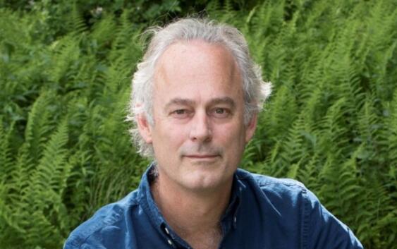 Amor Towles credit Dmitri Kasterine