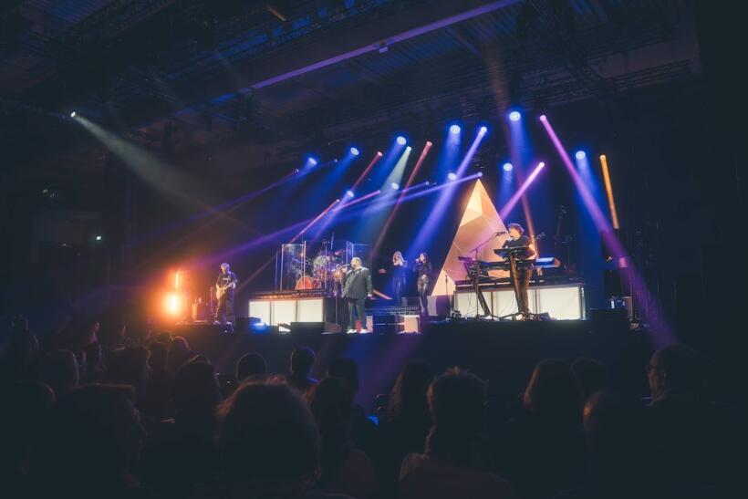 Alphaville live Hamburg 2025 Inselpark Arena by Niko Schmuck Sounds & Books
