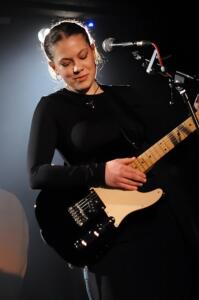 Lily Rieke Marty live Berlin 2025 Neue Zukunft by Carsten Wohlfeld Sounds & Books