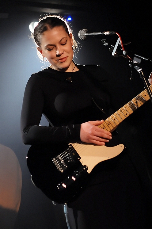 Lily Rieke Marty live Berlin 2025 Neue Zukunft by Carsten Wohlfeld Sounds & Books