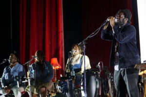Michael Kiwanuka live Hamburg 2025 Sporthalle by Gérard Otremba Sounds & Books