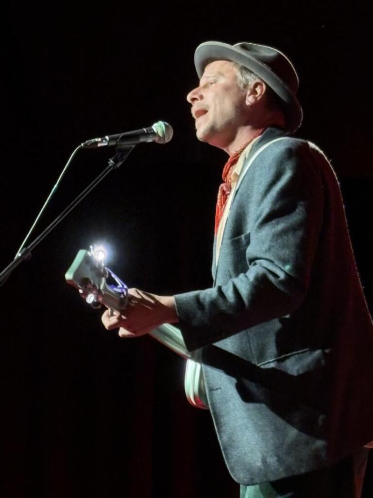 Robert Stadlober live Postdam 2025 Waschhaus by Werner Herpell Sounds & Books