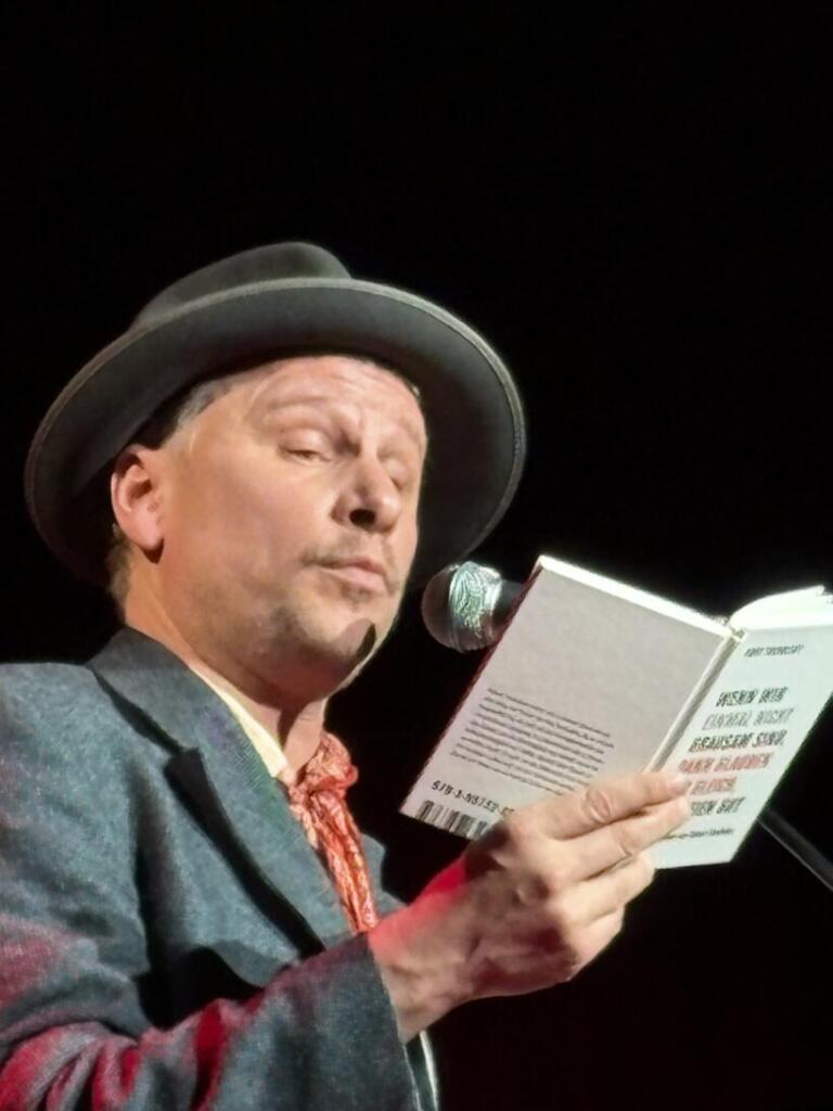 Robert Stadlober live Postdam 2025 Waschhaus by Werner Herpell Sounds & Books