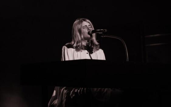 Zaho De Sagazan live Hamburg 2025 Georg-Elser-Halle by Sarah Ismail Sounds & Books