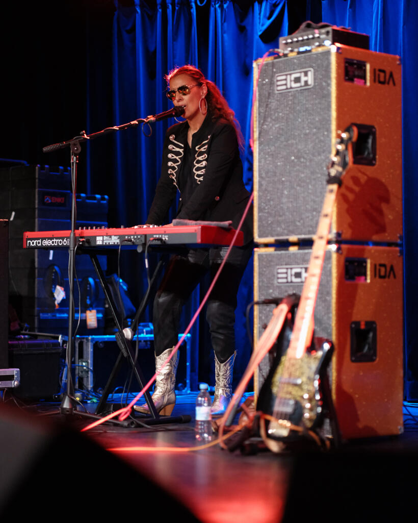 Ida Nielsen & The Funkbots live Hamburg 2025 Nica Jazz Club by Wanja Wiese Sounds & Books